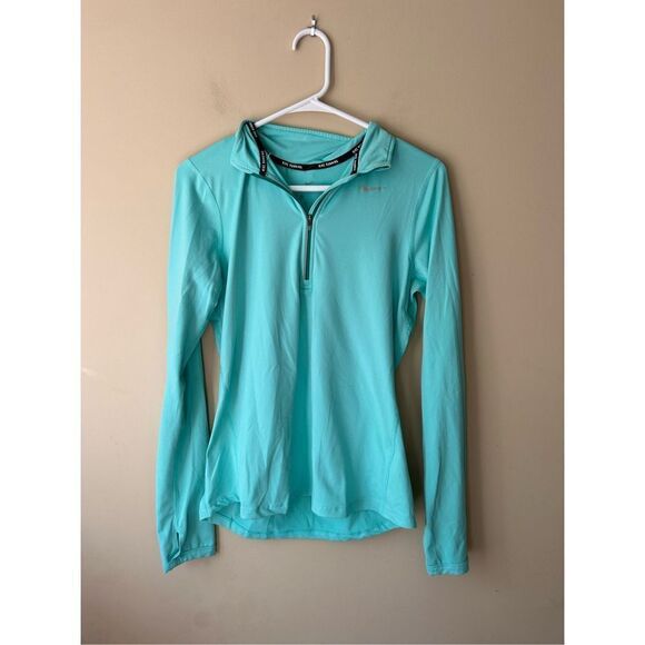 Nike Tops - nike longsleeve